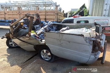Kecelakaan di Tol Batang-Semarang tewaskan satu orang