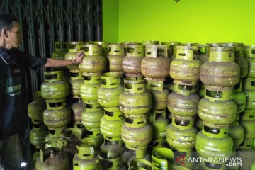 Warga mengeluhkan mahalnya harga eceran gas subsidi