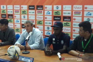 Milo mengklaim kekalahan Arema FC akibat menurunnya konsentrasi pemain