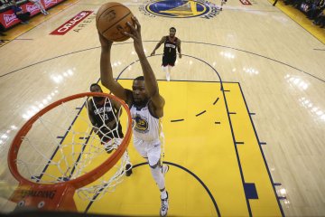 Kevin Durant absen satu pekan