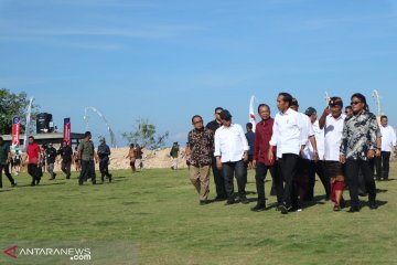 Presiden Jokowi kunjungi "sport-tourism" Desa Kutuh di Bali