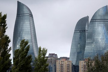 Arsenal mengeluh mengapa harus di Baku