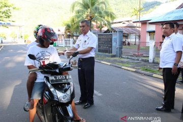 Imigrasi Tahuna, Kepulauan Sangihe bagi-bagi takjil