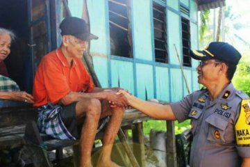 Polres Majene bantu masyarakat kurang mampu