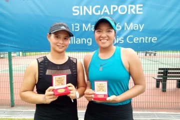 Beatrice gagal di tunggal, juara di ganda Singapore W25