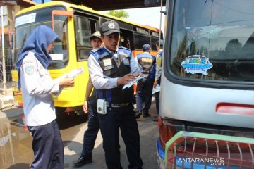 Pekalongan uji kelaikan bus pengangkut arus mudik dan balik