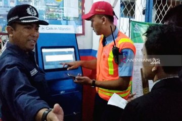 'Check in mandiri' efektif urai antrean di Pelabuhan Sampit