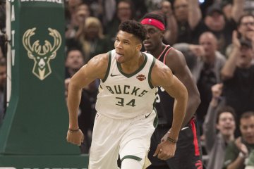 Giannis dan Harden masuk tim pertama All-NBA