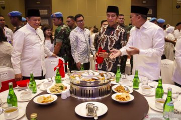 Presiden Jokowi buka puasa bersama Kadin