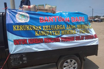 Warga korban banjir bandang kembali terima bantuan logistik