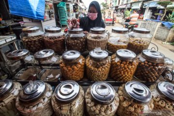 Penjualan kue kering Lebaran di Lhokseumawe