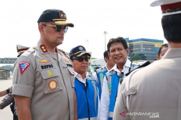 Proyek jalan tol Jakarta-Cikampek dihentikan selama arus mudik Lebaran