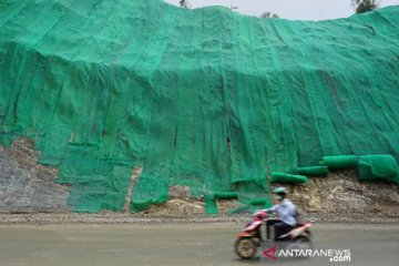 Buka-tutup jalan nasional Tawaeli-Toboli dihentikan sementara