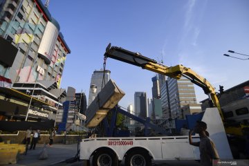 Pihak kepolisian buka kembali akses Jalan MH Thamrin