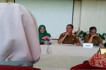 Dinkes Karawang turunkan ratusan tenaga medis selama mudik Lebaran