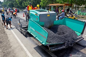 Perbaikan jalan provinsi di Jawa Timur