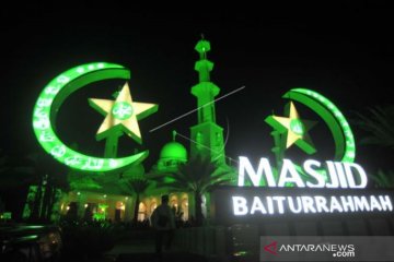 IKTIKAF DI MASJID BAITURRAHMAH PADANG