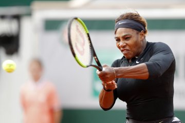 Serena maju ke babak kedua