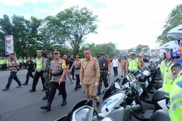 Kapolda Kalbar bersama Pangdam Tanjungpura pimpin Operasi Ketupat