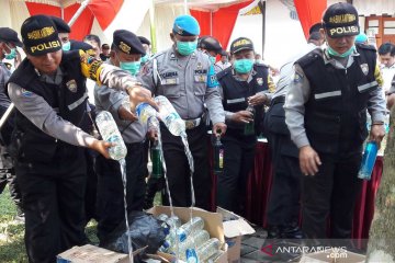 Polres Magelang Kota musnahkan 1.156 botol minuman beralkohol