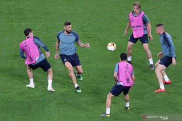 Latihan Chelsea jelang final Liga Europa