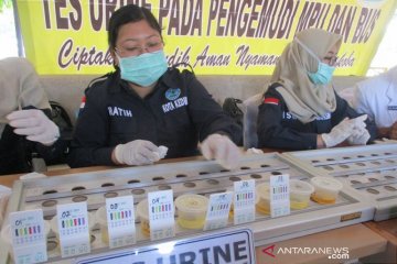 BNN periksa urine 49 pilot di Bandara Pekanbaru
