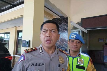 Cek poin Indramayu gratiskan pelayanan bagi pemudik