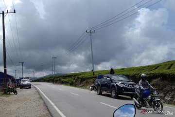 Dishub imbau pemudik hati-hati lintasi dua titik kemacetan di Solok