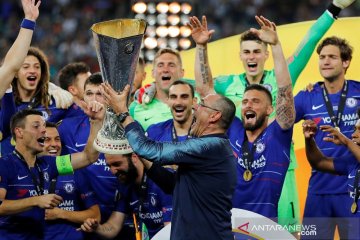 Sarri gembira, timnya yang kalah 0-6 dari City kini juarai Liga Europa