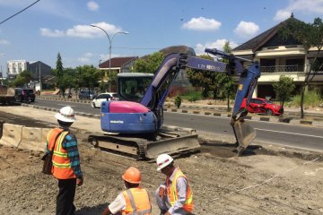 Pemudik agar waspada penyempitan jalan proyek "underpass" Kentungan