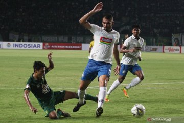 Laga Persebaya vs PSIS