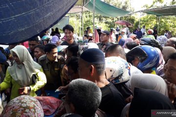 Pemkab-Bulog gelar pasar murah di Muntok