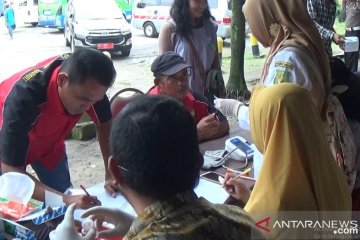 Pengemudi di Terminal Ubung-Mengwi Bali lakukan tes urine jelang mudik
