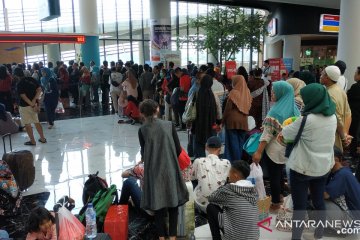 Pemudik padati Dermaga Eksekutif Pelabuhan Merak