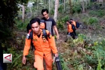 Tim SAR evakuasi 12 pendaki tersesat di Gunung Mekongga