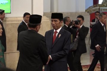 Jokowi lantik Hinsa Siburian jadi Kepala BSSN