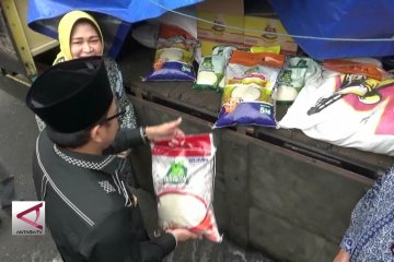 Perum Bulog Malang layani paket hemat Ramadhan