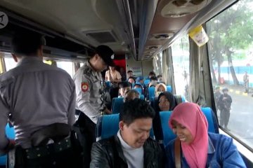 Razia di Pelabuhan Merak, polisi sasar bus penumpang tujuan Jakarta