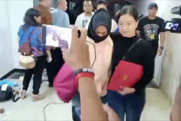Perekam video penggal Jokowi tiba di Polda Metro Jaya