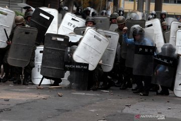 Pemrotes kembali ke jalan di Honduras