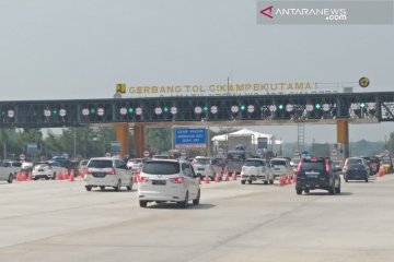 Warga Bekasi keluhkan lonjakan tarif Tol Jakarta-Cikampek
