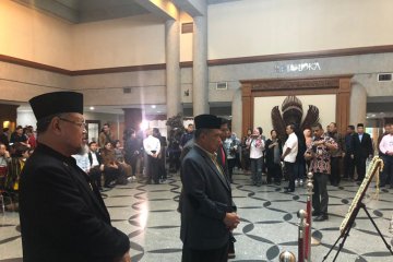 Ani Yudhoyono dekat dengan sultan dan raja se-nusantara