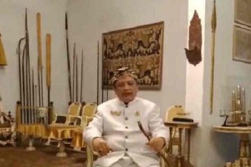 Sultan Kasepuhan puji ibu Ani  baik dan tidak sombong