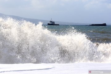 BPBD Penajam minta wisatawan waspada gelombang tinggi