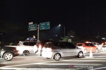 Arus mudik jalan tol Semarang-Solo ramai lancar