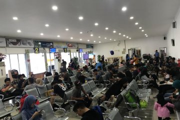 Penumpang Nam Air keluhkan penundaan penerbangan