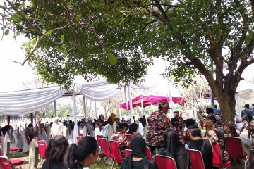 Masyarakat berdatangan ke pemakaman Ani Yudhoyono