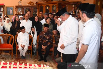 Presiden Joko Widodo takziah ke Cikeas