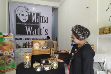 Jelang Lebaran pengusaha kue kering di Medan raih untung ratusan juta