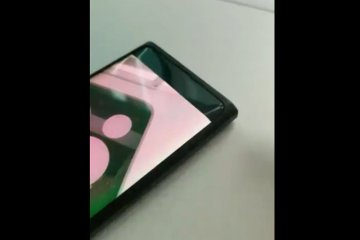 Oppo pamerkan ponsel berkamera depan tersembunyi